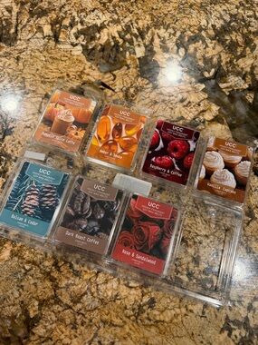 5 New Packs of Scented Soy Wax Melts (Plus two partial packs)